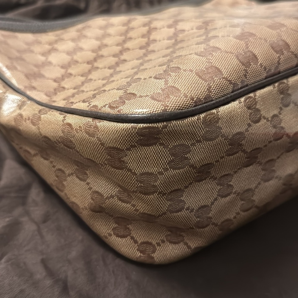 Gucci Handbag - Picture 15 of 15